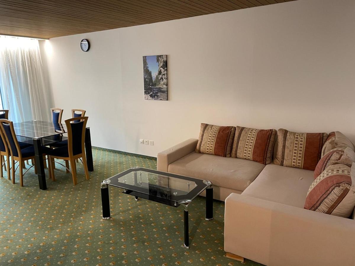 Neptun 3 - Im Zentrum Von Bad Ragaz, Mit Kl. Balkon Buitenkant foto